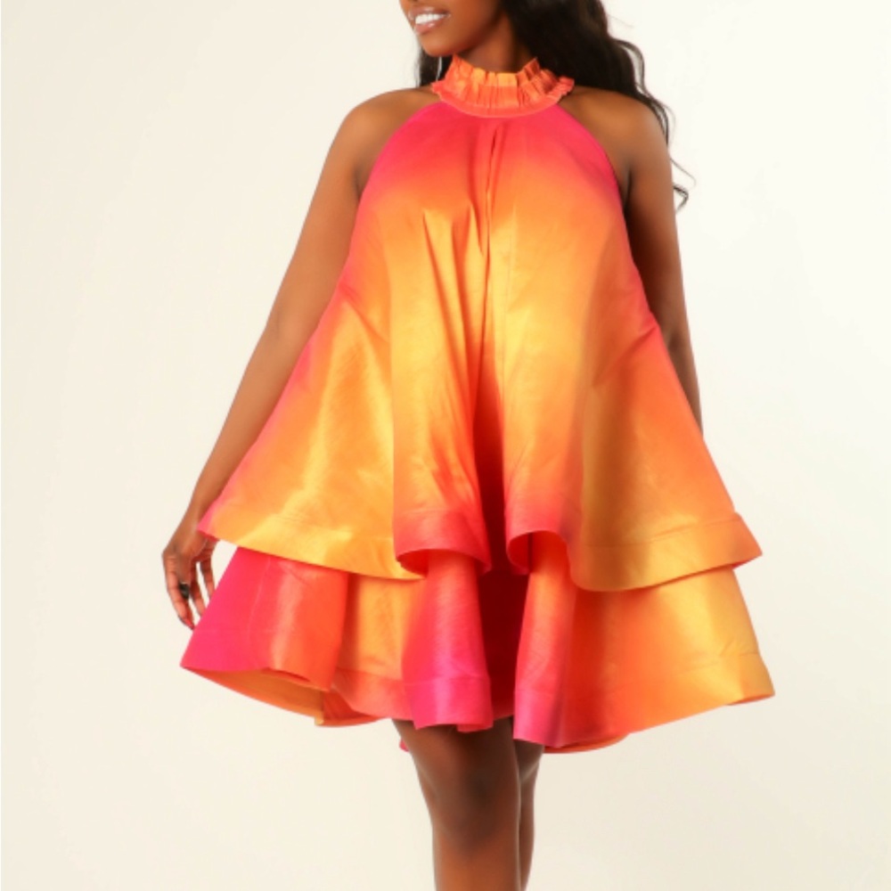 adjust the neck for cinched look length based on height size L can fit up to XL